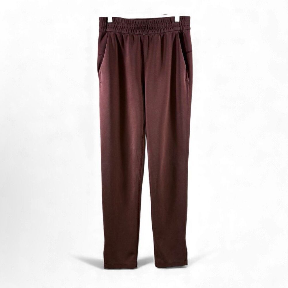 Lululemon Softstream Straight Leg Joggers in Mauve Size 4